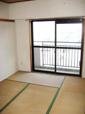 リバティー髙橋