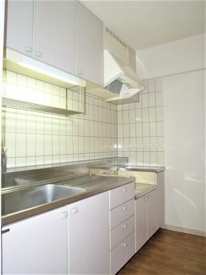 パークヒルズ三部